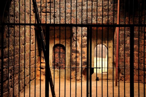 电动车在人行道被撞责任划分