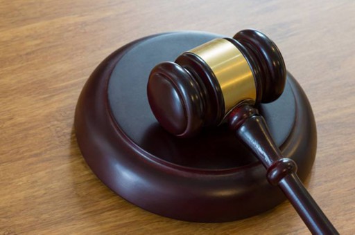 制造谣言导致别人家庭离婚是否构成犯罪？如何维权索赔？