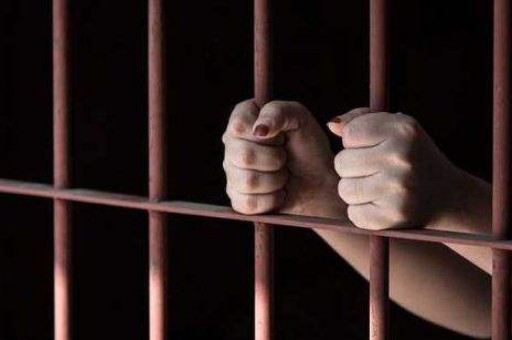 我老公在工地出了事故该怎么办