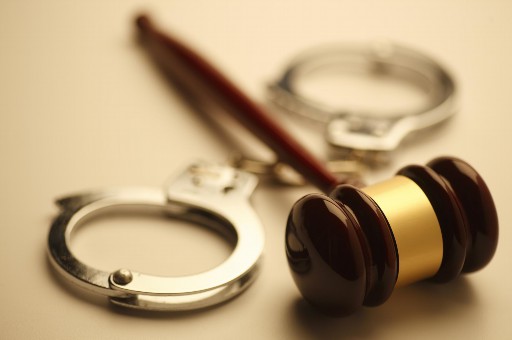 离婚时夫妻共同财产如何分割？法律最新规定解读