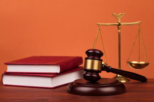 哺乳期离婚的法律规定及子女抚养权如何判定？