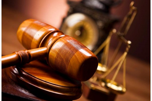 离婚被告缺席会怎么判？财产分割和子女抚养权如何处理？