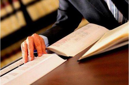 男方有外遇起诉离婚女方能得到什么