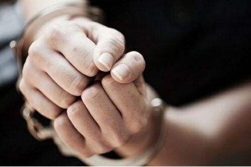 高中生恋爱中自愿发生性关系算违法吗？