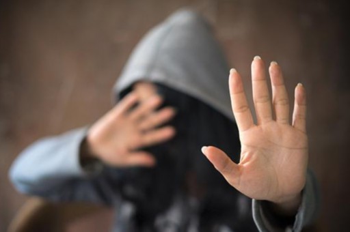 出车祸不戴头盔保险赔钱吗