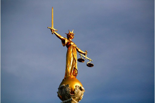 变道追尾责任怎么划分