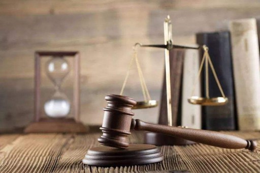 医疗纠纷律师收费标准曝光：风险代理VS固定收费怎么选？