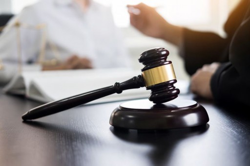 骑摩托车撞到汽车了怎么认定责任