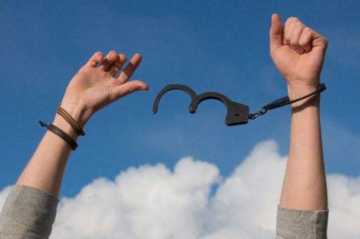 医生拒开诊断证明如何维权？3步取证技巧+卫健委投诉模板