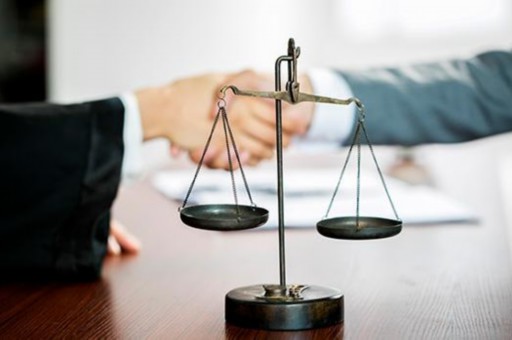 电瓶车没戴头盔出车祸责任