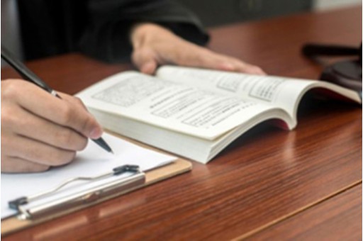 女方出轨需要哪些法律认可的证据才有效？如何合法取证？